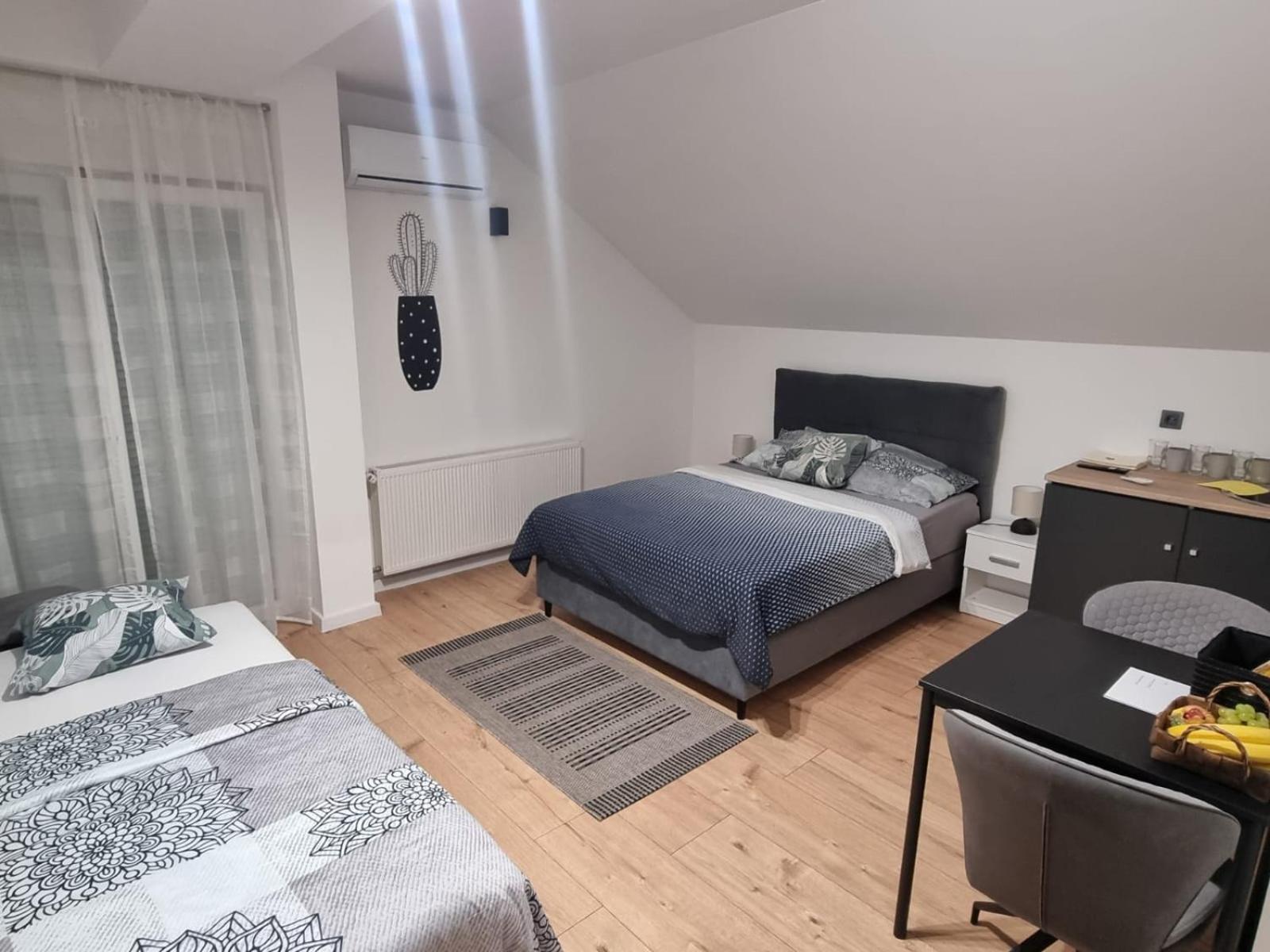Sobe Marta Hotell Trgovisce Eksteriør bilde