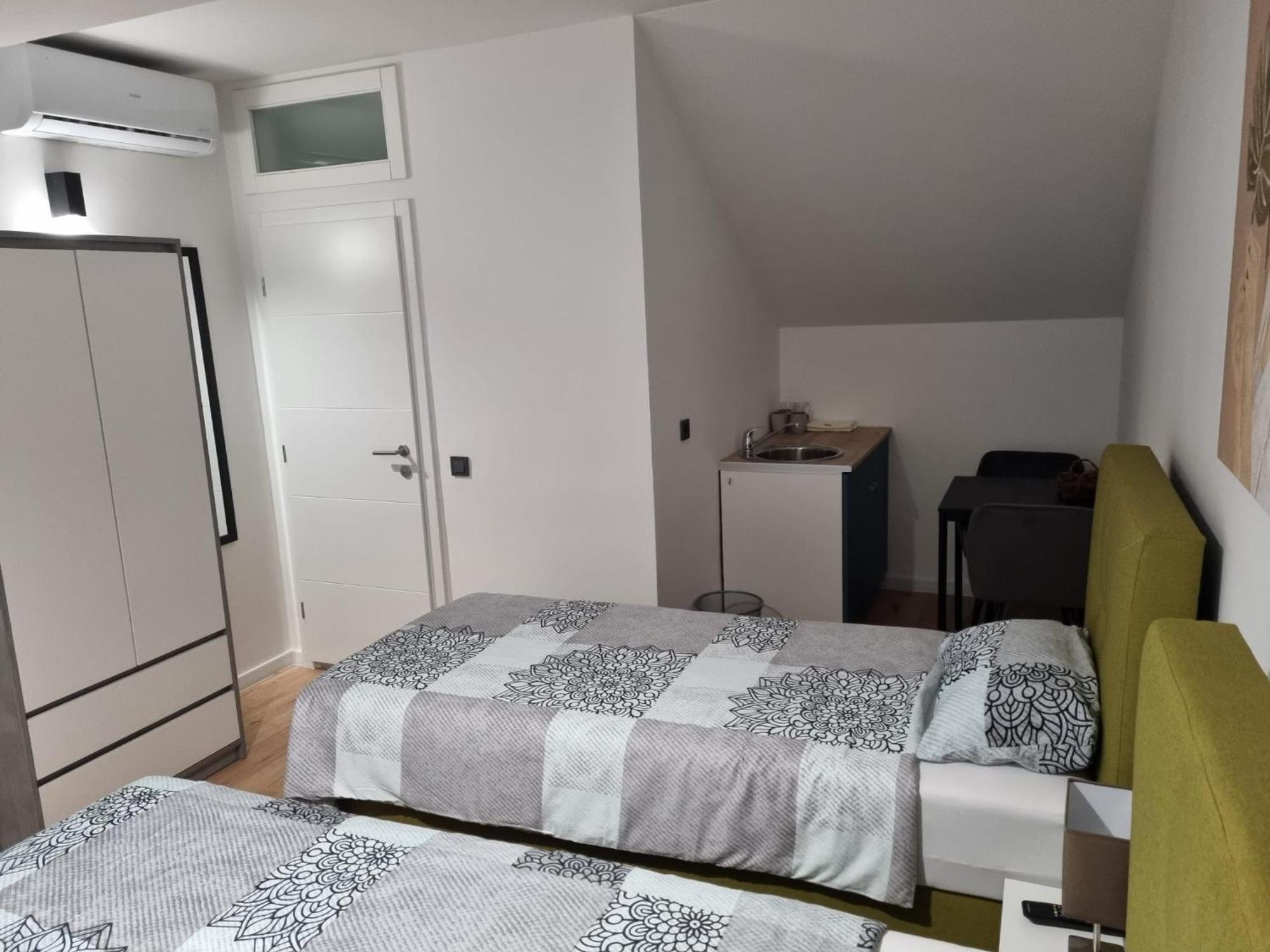 Sobe Marta Hotell Trgovisce Eksteriør bilde